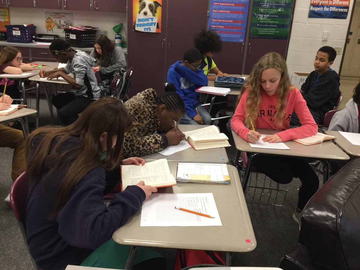amanda_militzer's tweet photo. Individual and group accountability = everyone shares their personal genius AND works together toward a common learning target. #militzerELA #psdmiddle #weareparchment https://t.co/SayaXPY3xS