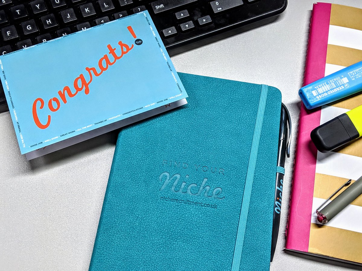 NatalieRew's tweet photo. In my 1st week in my new job I received this kind package from @hello_niche who helped me get the job. I'd highly recommend if you're looking for a role in #digital or #marketing in Wilts, Oxfordshire or Cotswolds. Let me know if you'd like their details! 😊 #recruitment #NewJob https://t.co/PHg5bT0nsN
