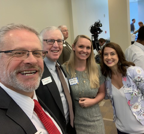 LVM_Specialists's tweet photo. Learning, preparing and sharing!
Great group of professional leaders at the CEO Leadership Forum discussing “Preparing for the Recession".
#financeinthenews #ceoleadership #ceoconferences #limitless #vendormanagement #riskmanagement #businessmanagement #billingoptimization https://t.co/7belA4XYH8