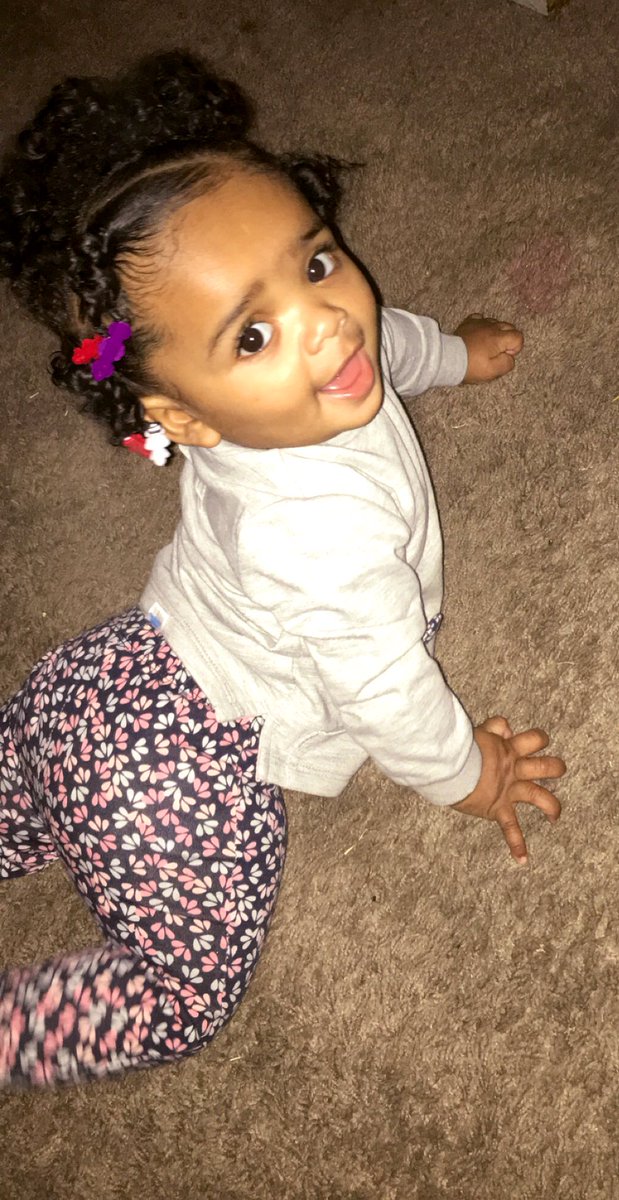 MoCinosIsMajor's tweet photo. Chanel ❤️ Mommy big head Baby https://t.co/rT0clswQBu