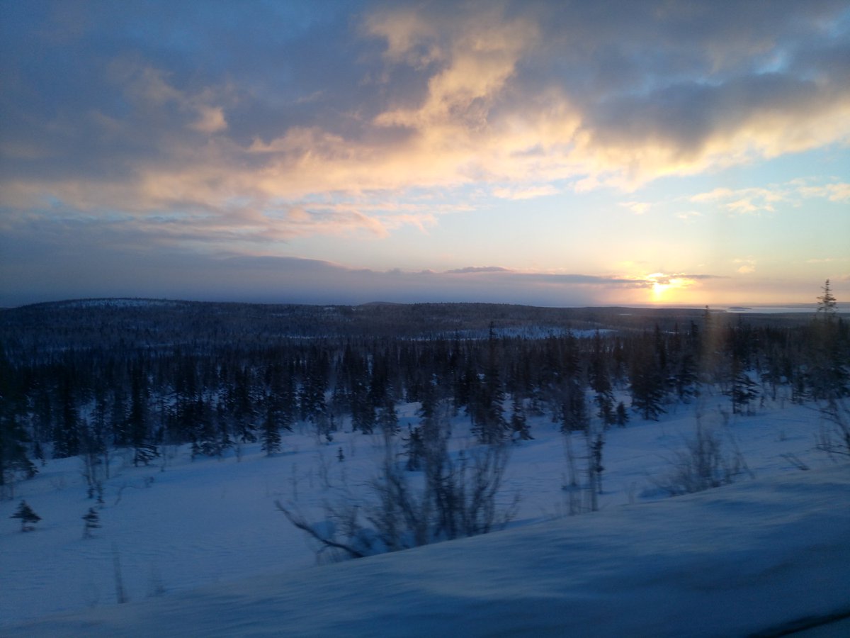 Awesome day in Murmansk with #Arctis2019 #GoKolaArctic visiting PINRO and seeing the Lenin Nuclear icebreaker!!! So cool! #UKinArctic