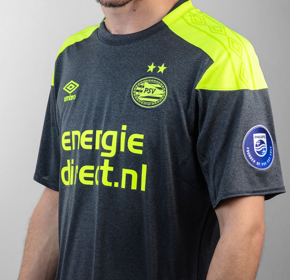 classicshirts's tweet photo. GIVEAWAY: We've got this 2017-18 PSV away shirt to give away.

To Enter 👇
1. RT this post
2. Like this post
3. Comment '#PSV'

Available in all sizes for just £29.99 here - https://t.co/0R3CXQG9YH https://t.co/zAMVvwMX6W