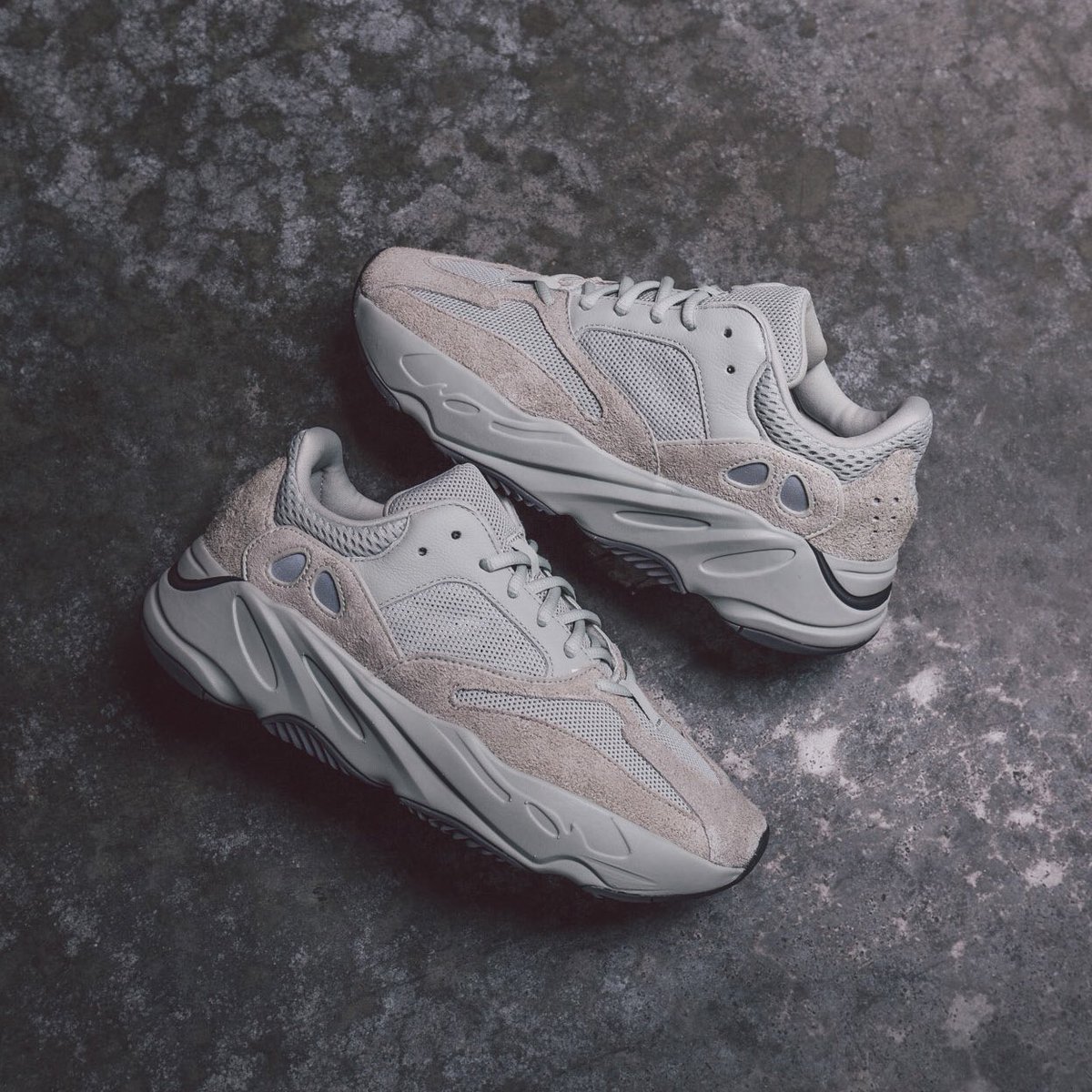 yeezy boost 700 salt raffle
