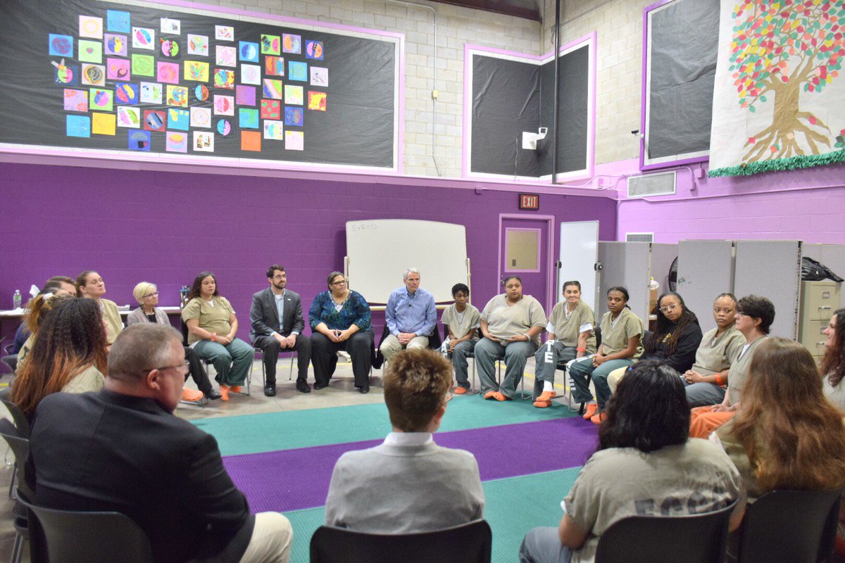 robportmanOH's tweet photo. Today I heard powerful stories from women who voluntarily participate in the Pathways Program in #FranklinCo, which received more than $800K through my #CARA law to support the incredible work this program does in helping women overcome addiction. https://t.co/GpoAnuNxpi