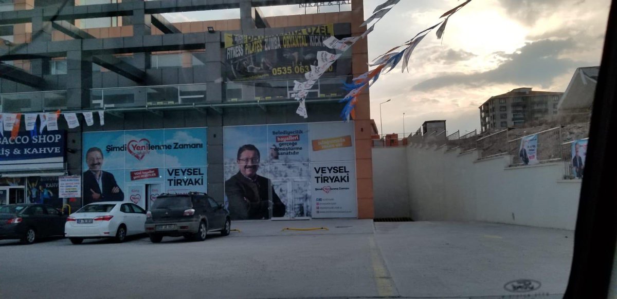 Yenimahallede seçim bürosu açmayıp Etimesgutta seçim bürosu açmak. #veyseltiryaki