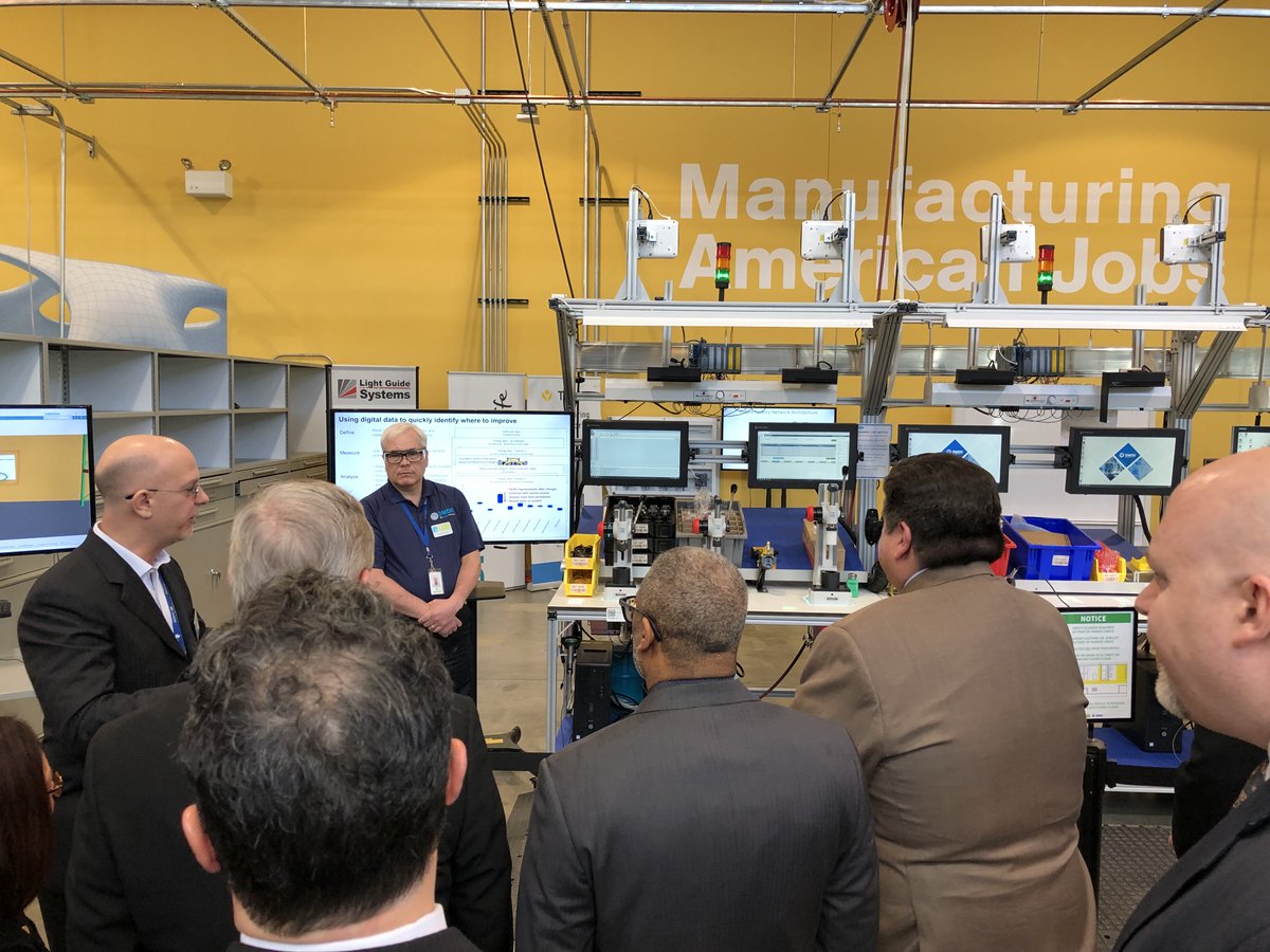 Partnerships like those created here at <a href="/DMDII_/">DMDII</a> are crucial to building a 21st century economy and creating good-paying jobs. It was exciting to celebrate #5YearsDMDII today, and as governor, I will make sure Illinois stands for innovation in every part of our state.