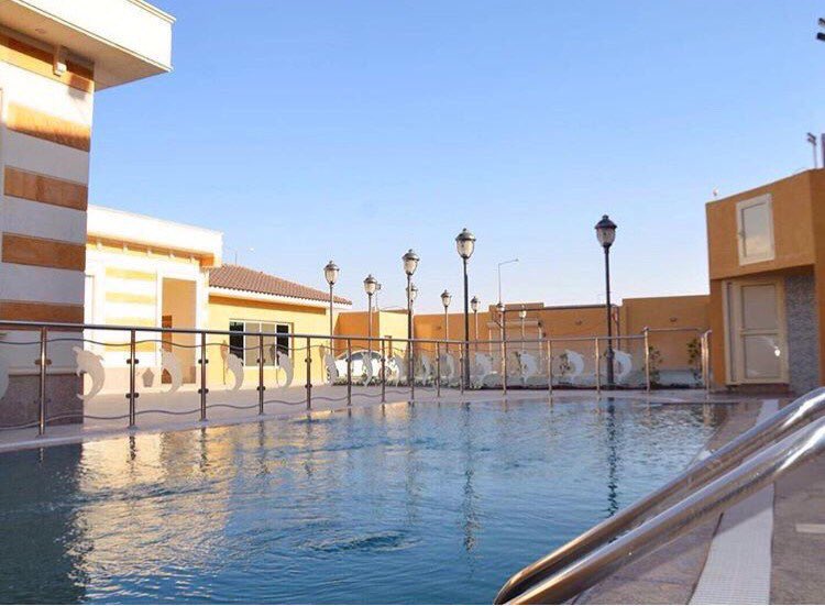 Aqaarcom's tweet image. استراحات فرساي 
@Versaille_eh 

للايجار اليومي  
مسطحات خضراء 
مساحات مفتوحة 
مسابح 
مجالس واسعة 
قسمين رجال -نساء 
حي العارض 

شمال مدينة #الرياض 

#شاليهات_الرياض 

شاليهات فرساي
العارض، الرياض 13345
055 666 1779
goo.gl/maps/nZkxxNoWV…