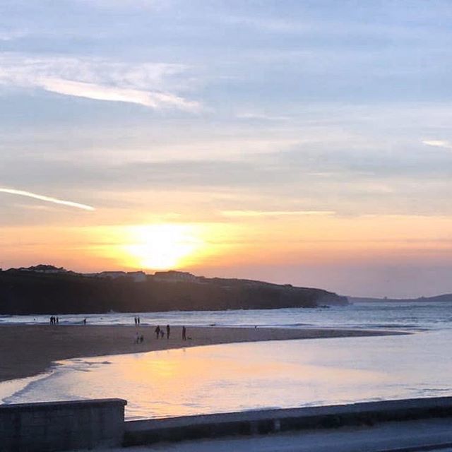 RoosBeach's tweet photo. Happy half term evenings 💞💖💞 feeling all spring like #roosbeach #porth #springsummer2019 #love #sunsets #perfectnights #familytimes @missbettyswan thanks for the pic! https://t.co/AEMjHM65bG https://t.co/YDRgdM7GhT
