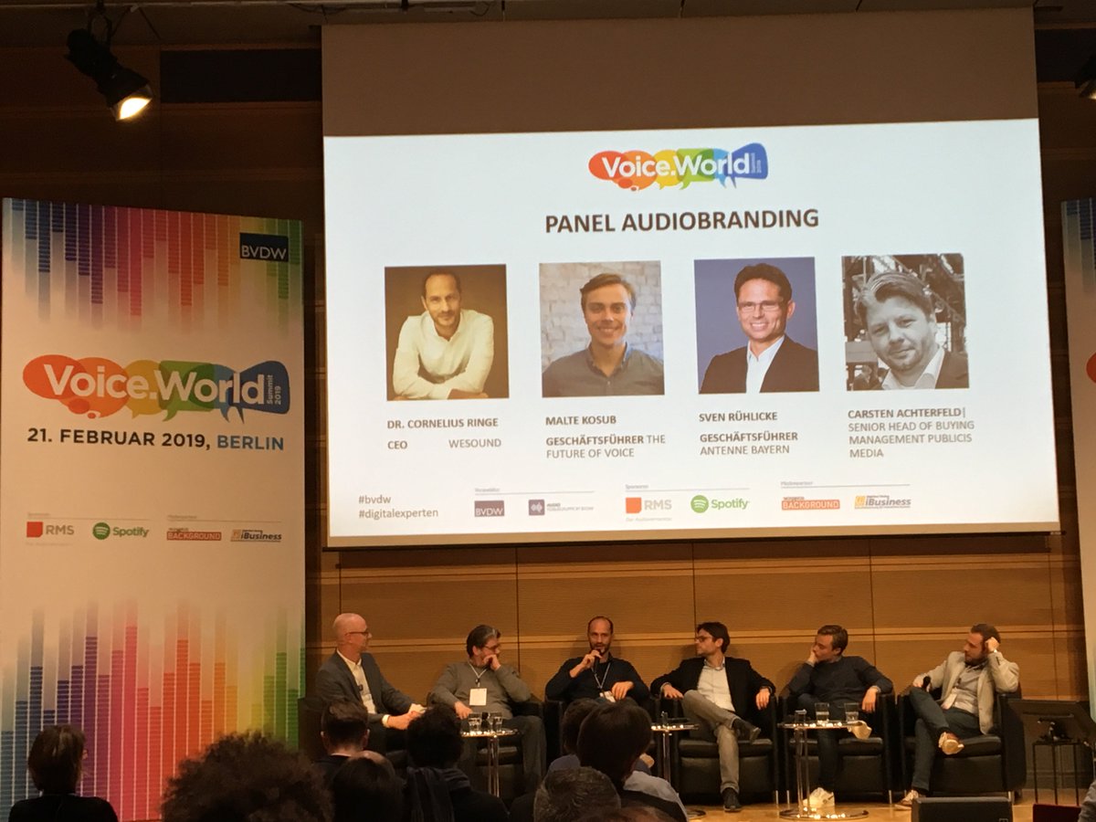 BVDW's tweet photo. Unsere Audio-Vorsitzenden Carsten Achterfeld und Lars Peters in der Panel-Diskussion mit Vertretern von Wesound, Antenne Bayern, Future of Voice und Ergo #voiceworldsummit #digitalexperten #bvdw https://t.co/HT5WjPZ16L