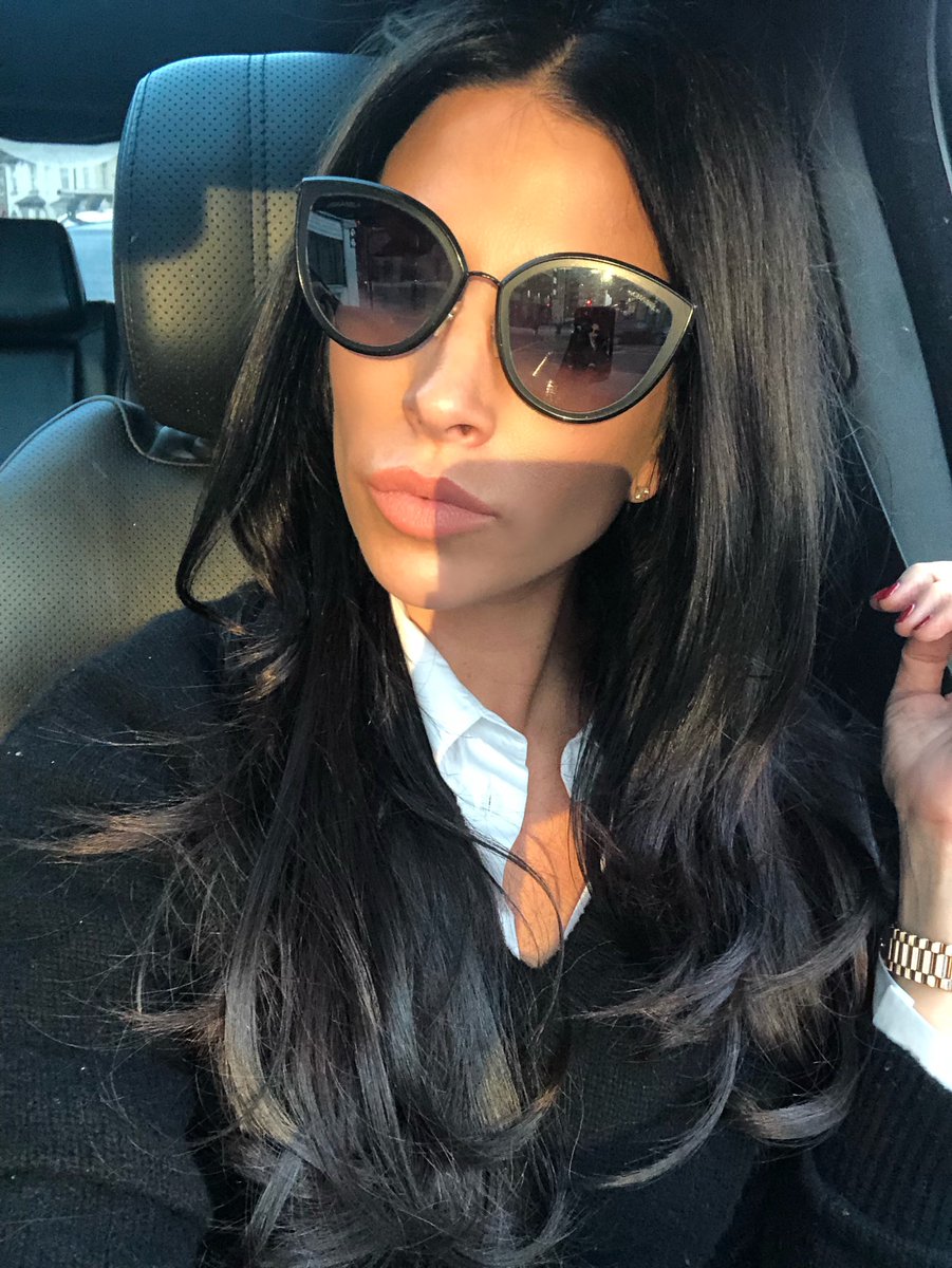 The good old favourites always come out when the suns out. โ๏ธ https://t.co/p4LfAdcz9y