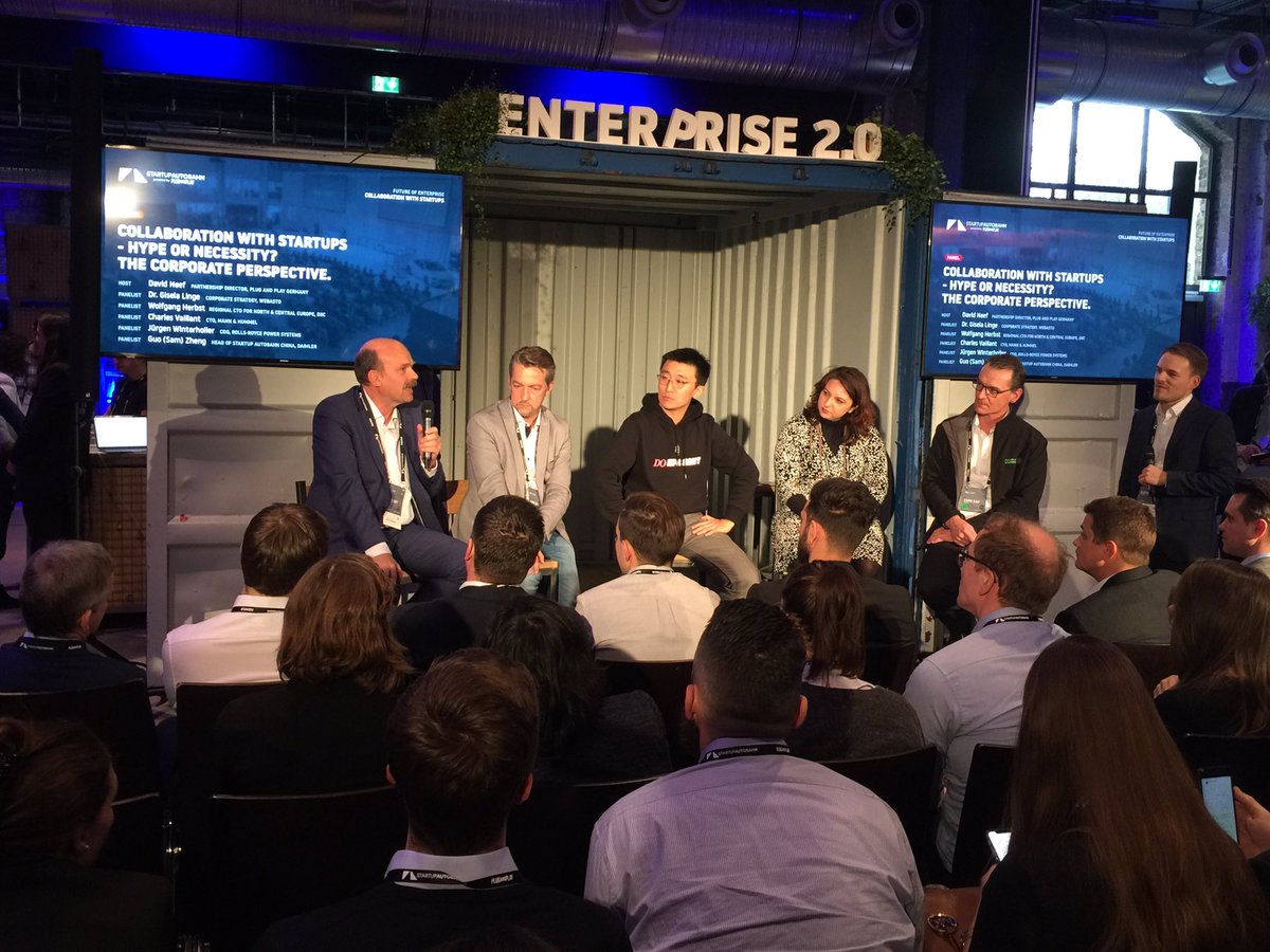 jangladz's tweet photo. Build a #value #network with customers #startups and system integrators!
Wolfgang Herbst @DXCTechnology on the enterprise panel. #StartupAutobahn #EXPODay5 #expo5 https://t.co/ZpS5IzAkJO