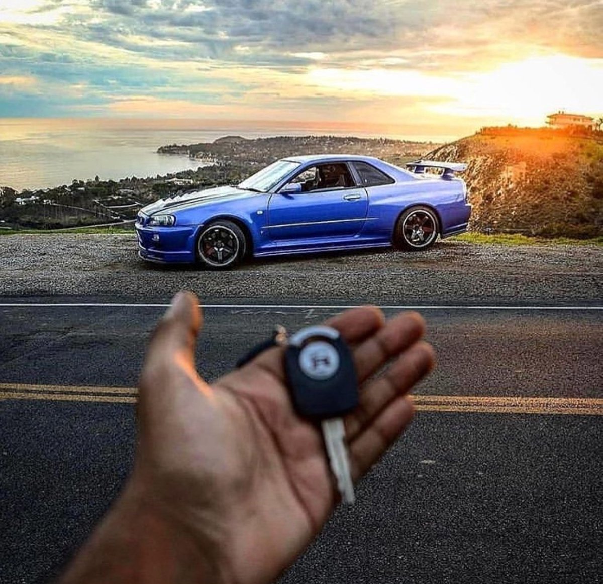 DailyGTRTM's tweet photo. RT if you would take the key 👌🏼 https://t.co/E0G6dxZtkO