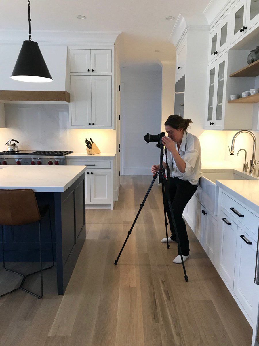 packardcabinet's tweet photo. Had a great time today at our photo shoot of this beautiful Sand Point new construction residence that we had the pleasure of working with @truenorthdevelopment . We had fun designing this kitc... @ruttcabinetry #SimpleWhite @subzeroandwolf @nicolelarsonphotogra #Packardcabinetry https://t.co/9yRdBIZ3wA