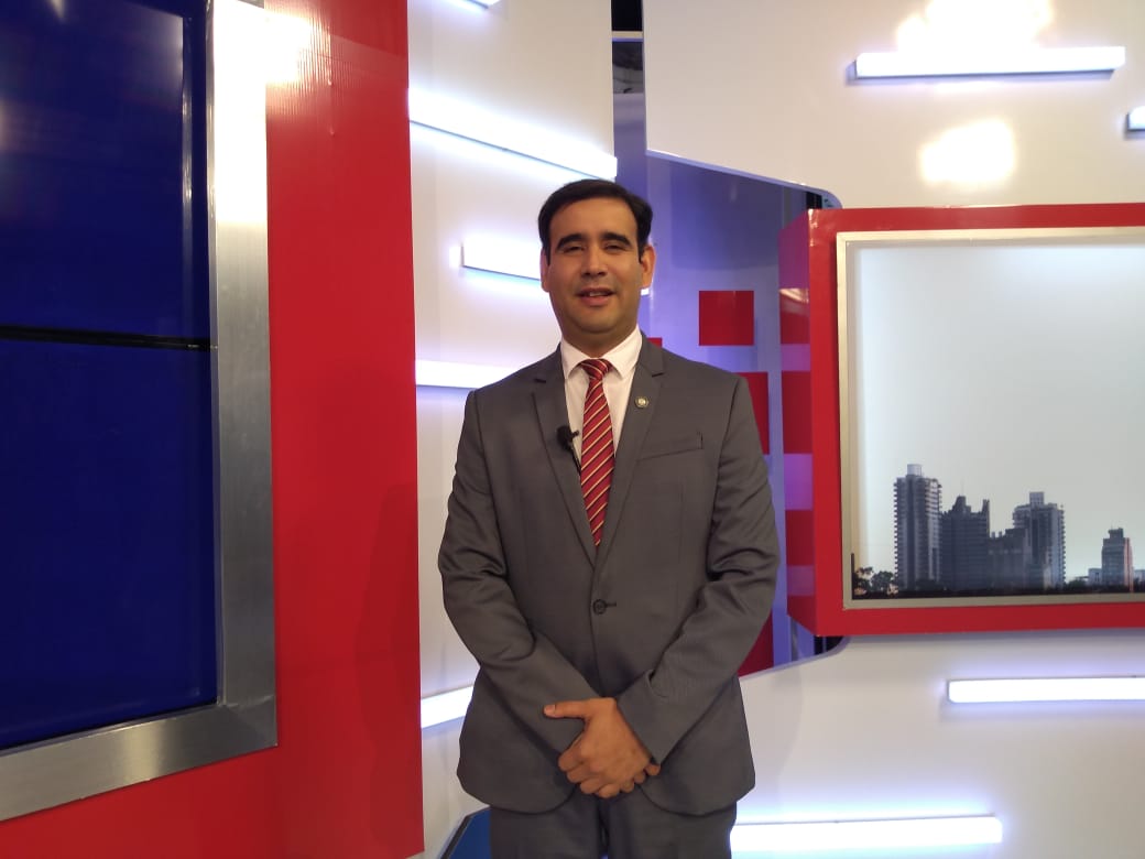 Director de @DGMParaguay, Alexis Penayo "Recibimos instrucciones de la <a href="/PresidenciaPy/">Presidencia Paraguay</a> de luchar contra el ingreso de ciudadanos extranjeros con ánimos de quebrantar la seguridad ciudadanía" #PyEn15