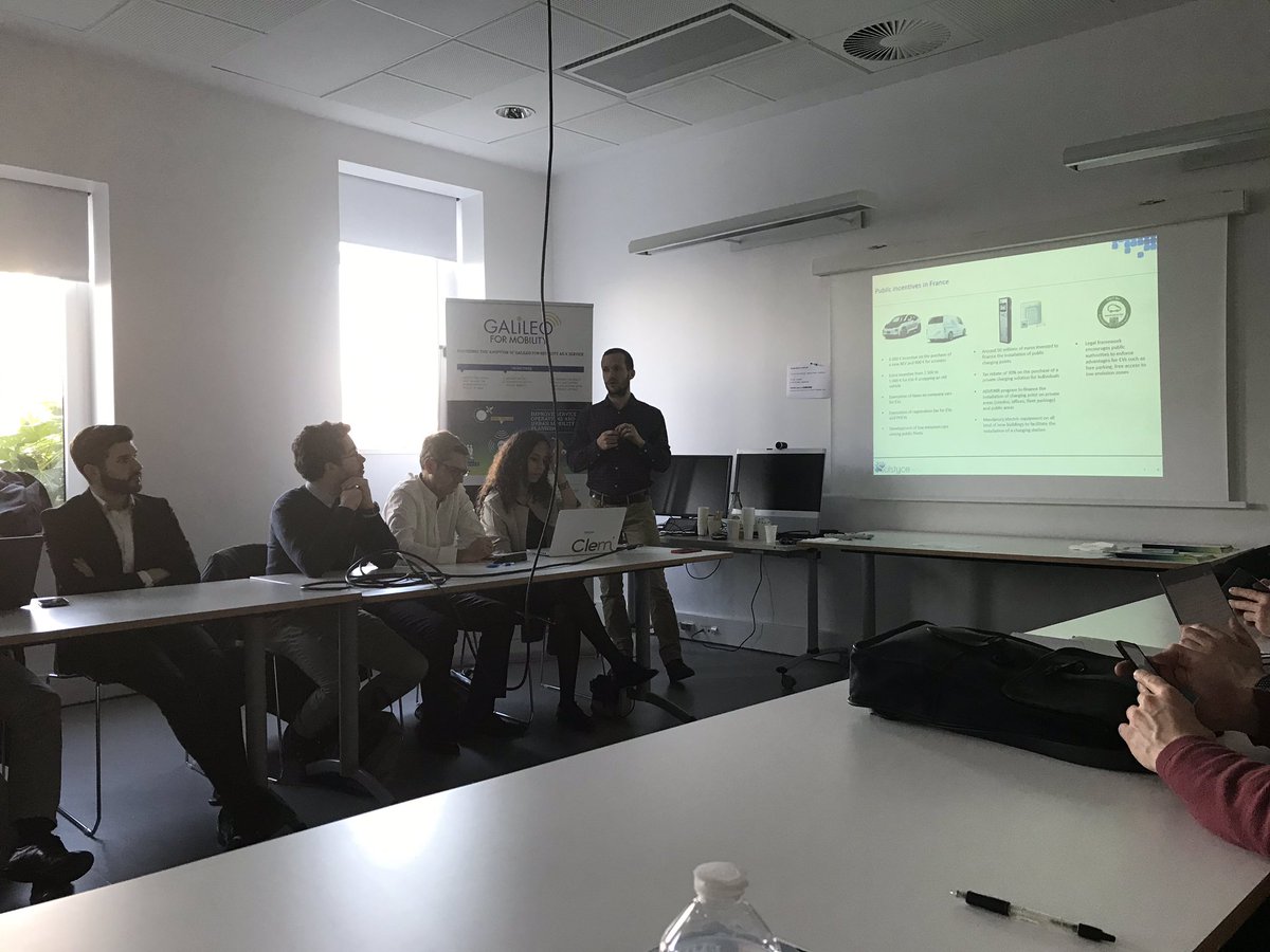 GalileoMobility's tweet photo. Last part of today’s #AG meeting: a round table on the matter of #MaaS and shared #electromobility in Ile de France region. @EU_GNSS https://t.co/FZWbsvfKqU