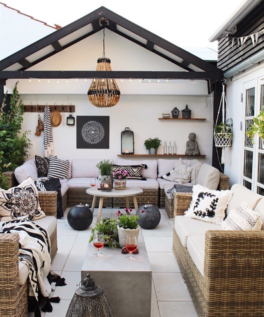 DotandBo's tweet photo. With Spring a few weeks away what a good time to plan an outdoor space refresh. π«π· // πΈ : @skovbon
.
.
.
#interiors #interiordesign #interiordecor #decor #decorinspo #decorlove #designlove #dotandbo #dotandbostyle #styleinspo #interiordesigners #valentinesday #valentine https://t.co/n6j6TVxFJt