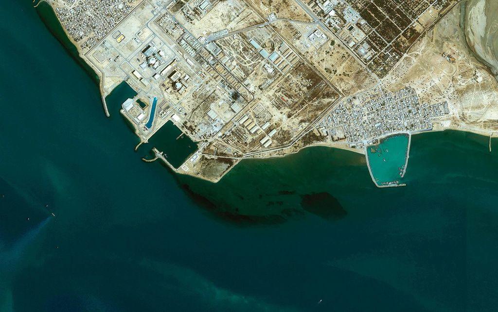 ScienceCQFD's tweet photo. 2012 > 70 ans après le #ProjetManhattan fabriquer en secret l'arme atomique ? https://t.co/3UlGhawfaf via @science_et_vie #LaMethSci https://t.co/RgOB1ZhpXB