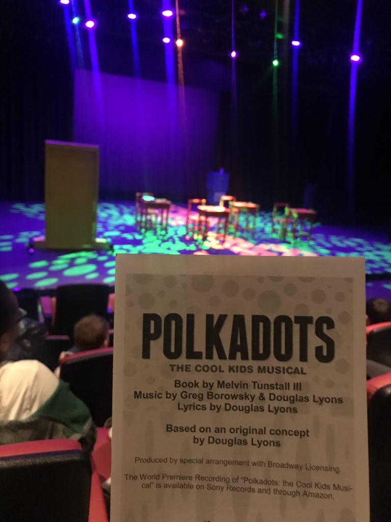MsCombsSE's tweet photo. So excited for our field trip to @UnionStationKC to see a play! Thank you @ms_kruse4 for all your hard work putting it together! @MTEUSD202 https://t.co/8l6CS5uUld
