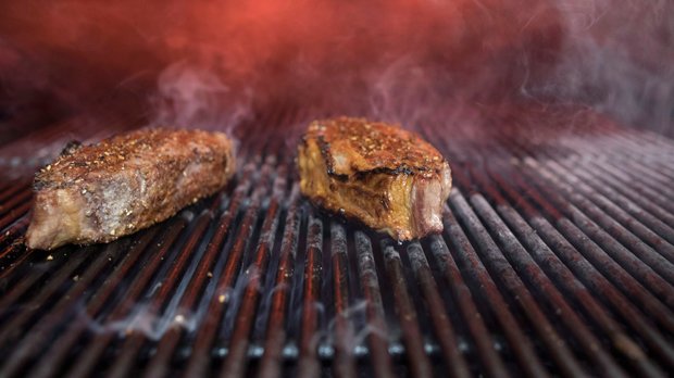 CP24's tweet photo. 'Unknowns' steal steaks from barbecue inside garage of home in Norfolk County: OPP https://t.co/cP3VbHeeto https://t.co/UT5GnYBzvd