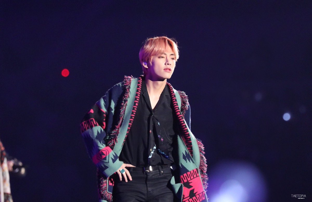 btspics_b's tweet photo. 181225 https://t.co/gKC05gSARS