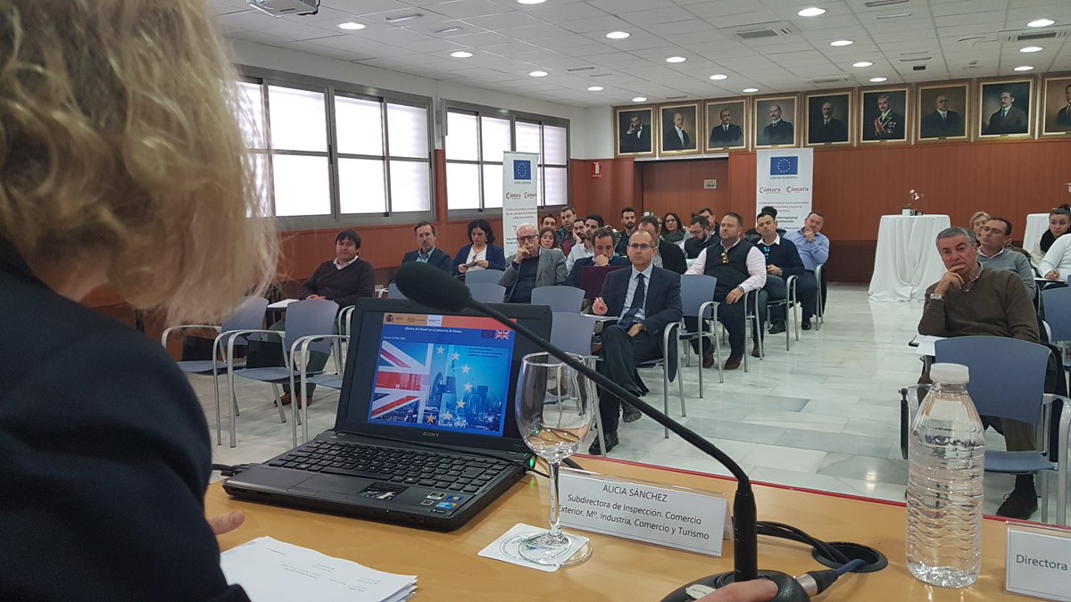 SE_Comercio's tweet photo. #ComercioInforma: dos nuevas jornadas divulgativas "La empresa española ante el Brexit". En Almería y Algeciras. Tras 35 jornadas, más de 2.500 empresas ya se han preparado ante los #EfectoBrexit. https://t.co/D4hZwdibbu