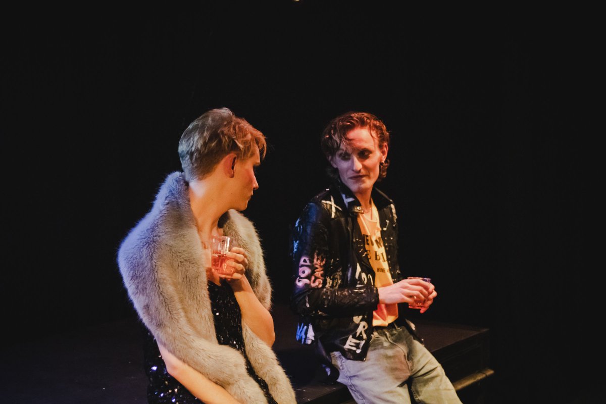 MyTheatreMates's tweet photo. JUST IN! First look at @WendiPeters @MattGreenwood1 & co in @CallMeVickyPlay.
1980 #ElephantAndCastle. Martin & his friend Debbie are ready for a night out at Soho's premier #drag club. Life changes tonight.
🎟️ https://t.co/4nhZYhBn29
@ThePleasance #LGBTHM19 #advertiser RT https://t.co/hHQ4msRsV6