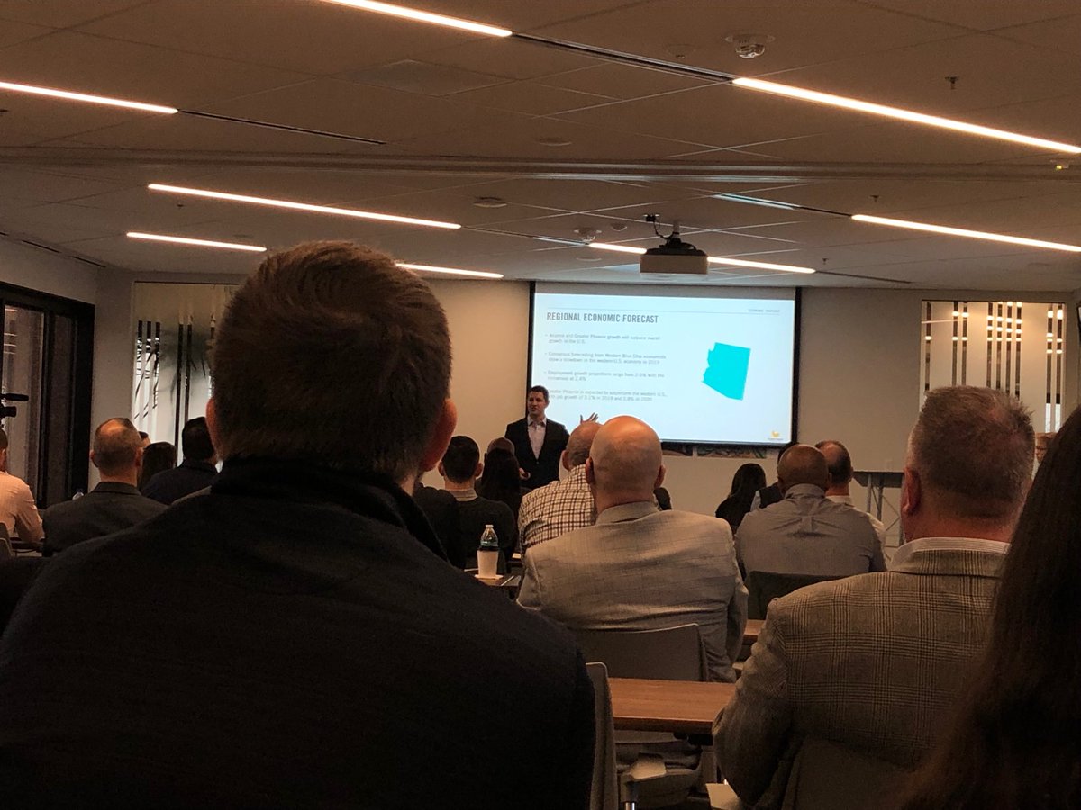 CSCMPAZ's tweet image. #CSCMP Annual Symposium is underway, ⁦@ChrisPCamacho⁩ with ⁦@GPEC⁩ setting the stage on a overview for the #GreaterPhoenix Market for 2019.