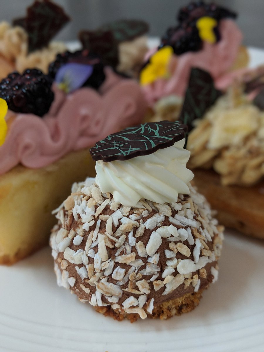 anujtkr80's tweet photo. #afternoontea @Tewkesburypark created by our very talented #new #pastrychef Peter #simplegoodfood #cheflife #Cotswoldfoodie #tewkesburyparklife #foodporn https://t.co/YN0imAL6Rc