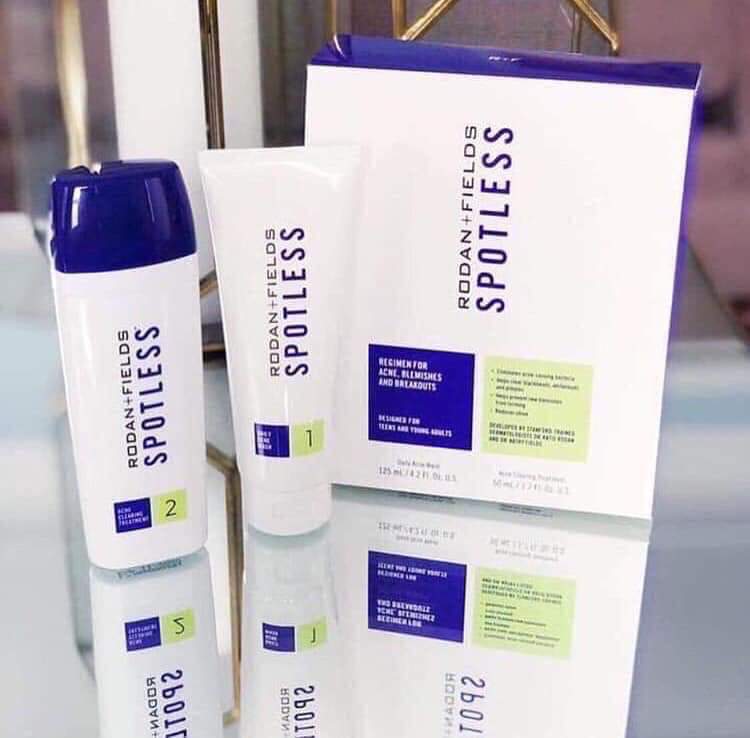 KariTilley's tweet image. Launching today!!
2 steps
2 minutes 
Acne treatment for teens and young adults!