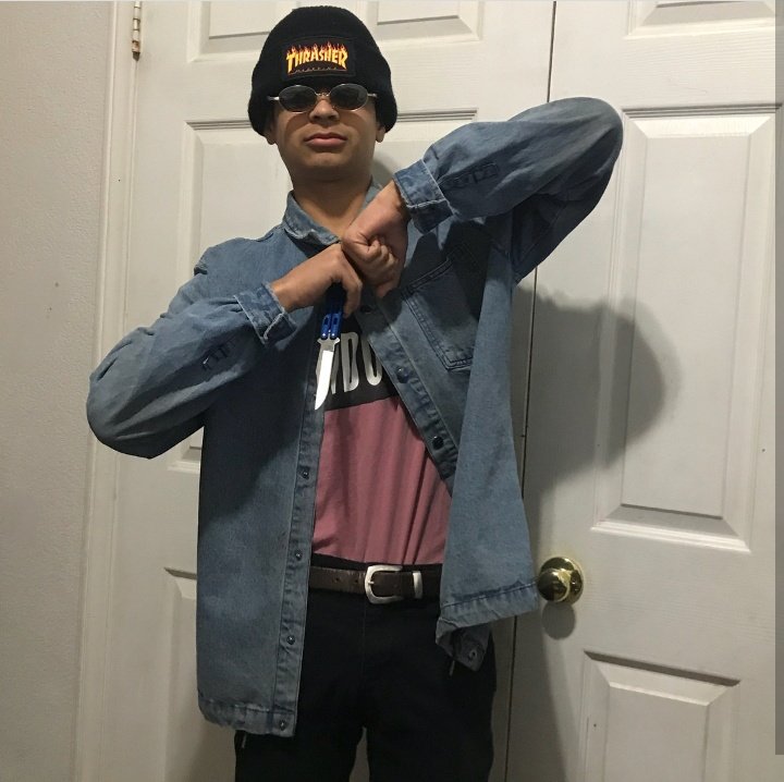 Lospendejos2's tweet photo. You're walking down the street this guy comes up to you and asks you where the almonds at wyd? https://t.co/ic0eT2rvXm