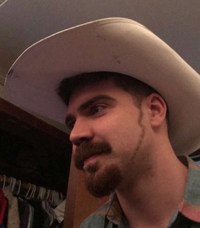 NickLuker30's tweet photo. Nashganistan ain’t ready for this 👨🏻‍🌾 #yeehaw https://t.co/zYJ5WanooT