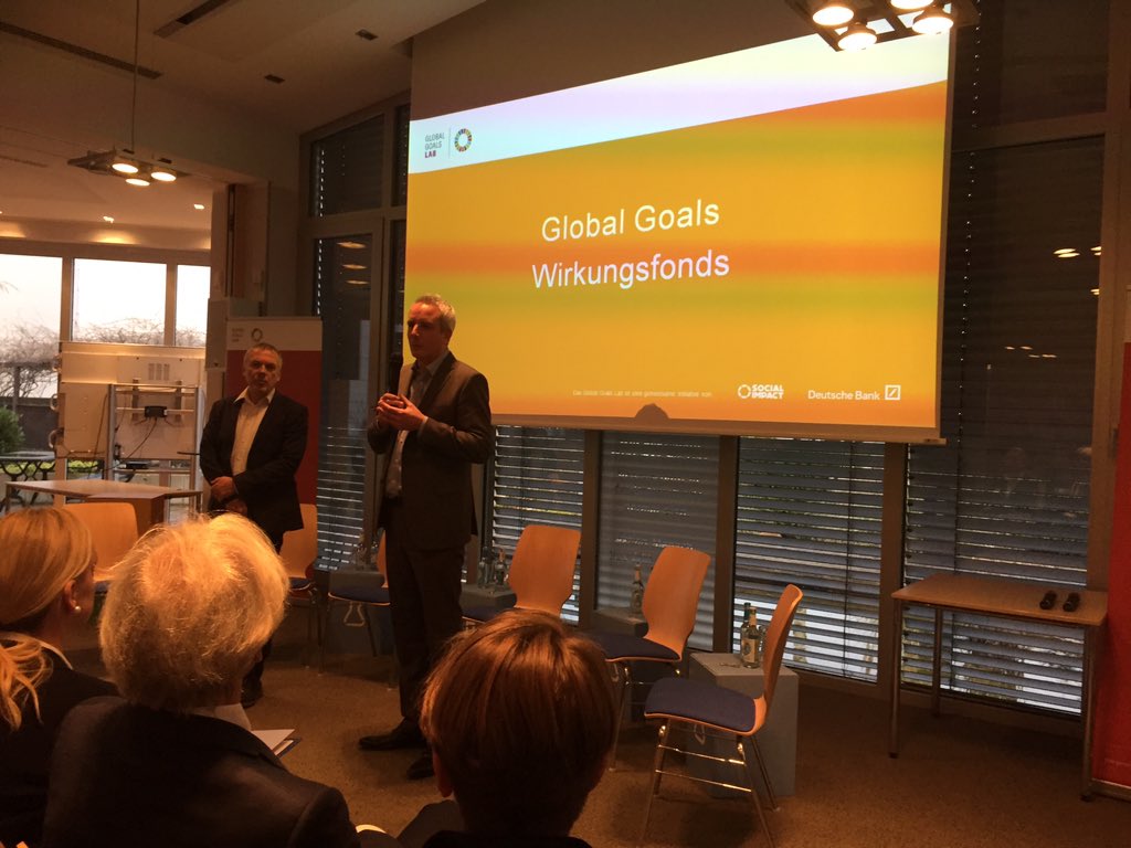 mar_mue's tweet photo. Der #Wirkungsfonds19 hat begonnen. Wer macht das Rennen 🍿🏆💰🤓??? @socialimpactlab &amp; @DeutscheBank eröffnen! https://t.co/9eCsj6yZ7t