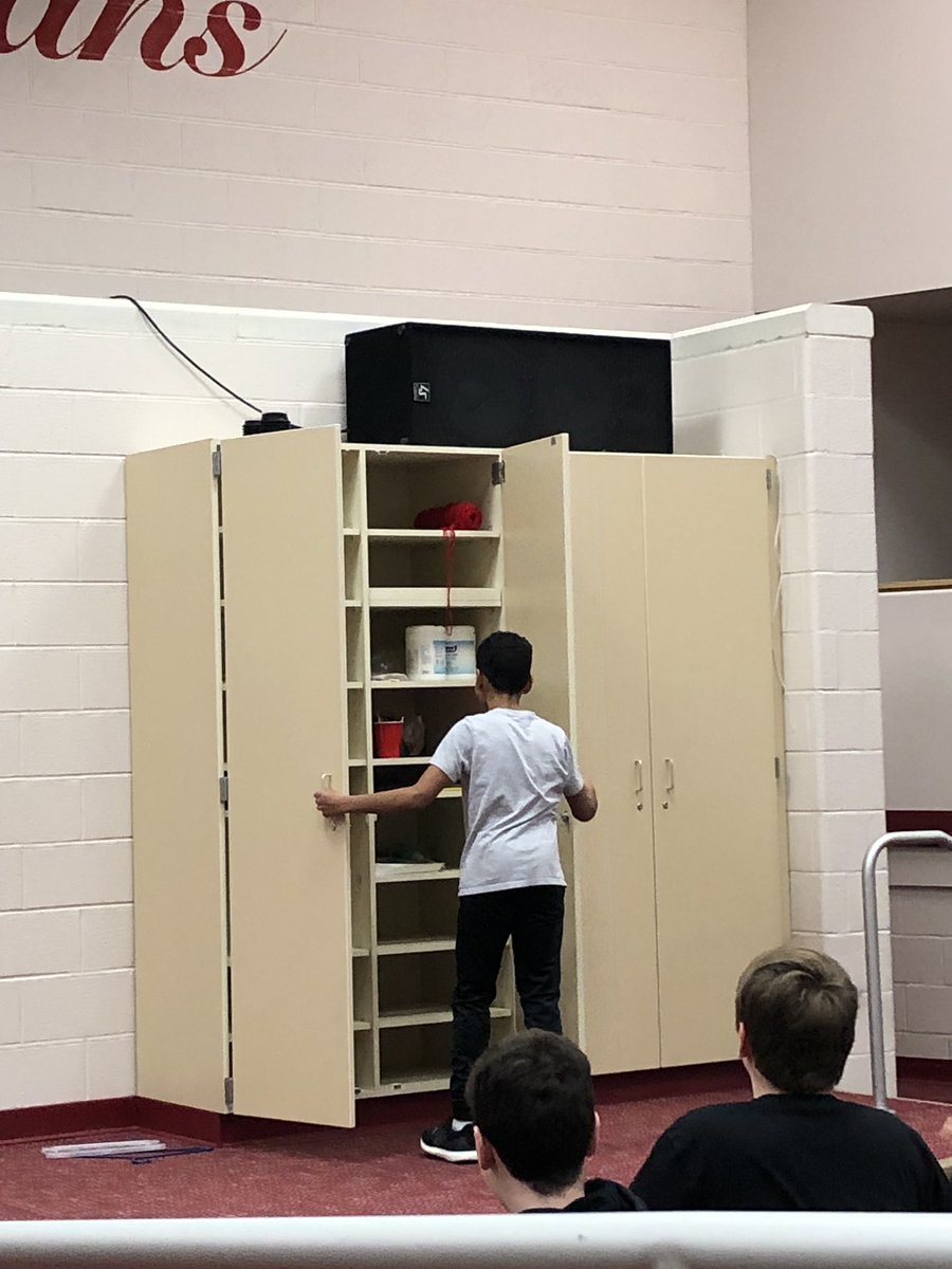 MTLStudentCoun1's tweet photo. Nonverbal search and find! #communication #teamwork #leadership #leanape #harrington https://t.co/viDzG2wSBg
