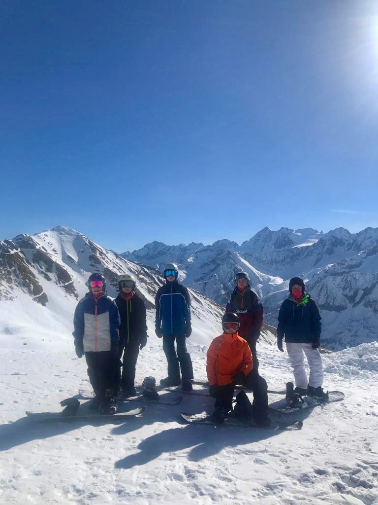 winstonski2019's tweet photo. Great to see everyone is improving! Some groups went to the WW1 museum at the glacier. #wcsc #skiing #glacier #passotonale #PonteDiLegno #italy #snowboarding https://t.co/MPlVHyoPvn