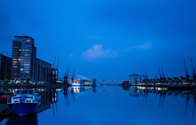 Ahhhh, look at this gorgeous inky-blue shot of Royal Victoria Dock by <a href="/KironZ/">KP</a>. See more of his photos here: instagram.com/hues_and_tones/