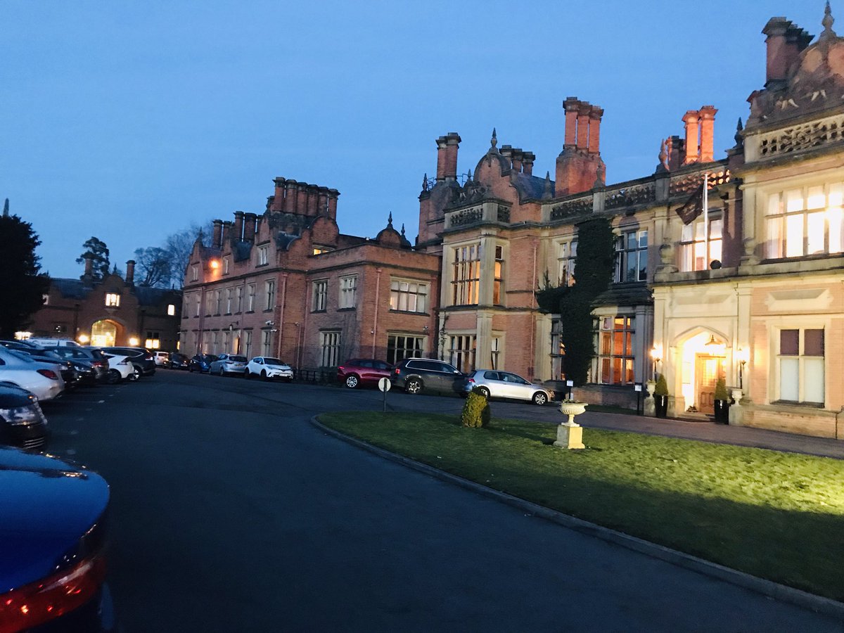 KananCoach's tweet image. Thank you to streetgames and chance to shine for the course today. I've learnt a lot and will definitely be using the skills I learnt in my coaching. #Streetcricket #Powerofcricket #StreetGame