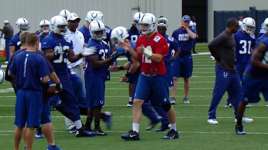 xmflcolts's tweet photo. The #Colts have an early bye week but it came at a good time as the team has been reeling after 3 straight late-game losses to top-tier opponents in the league. 
Luck: “I’ve got to be better. I’m playing my worst stretch of football right now and it’s costing us games.” https://t.co/WZudOwiSd0