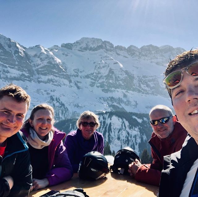 thomaswalworth's tweet photo. #mountains #morzine #ski #bluebird #sunallweek #skiinginslushpuppy https://t.co/v7tumzJ7Tj https://t.co/2Je1FGCBhX