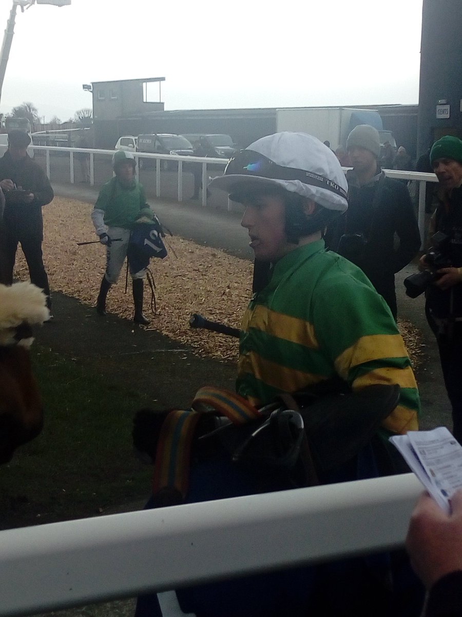 JoeSeward1's tweet photo. #TheGateChecker takes advantage of the final flight fall of #HollowCrest to score for Darragh O Keeffe and Michael Hourigan in the Thurles Handicap Hurdle ....
#Thurles
#horseracing https://t.co/fe1vEThqsL