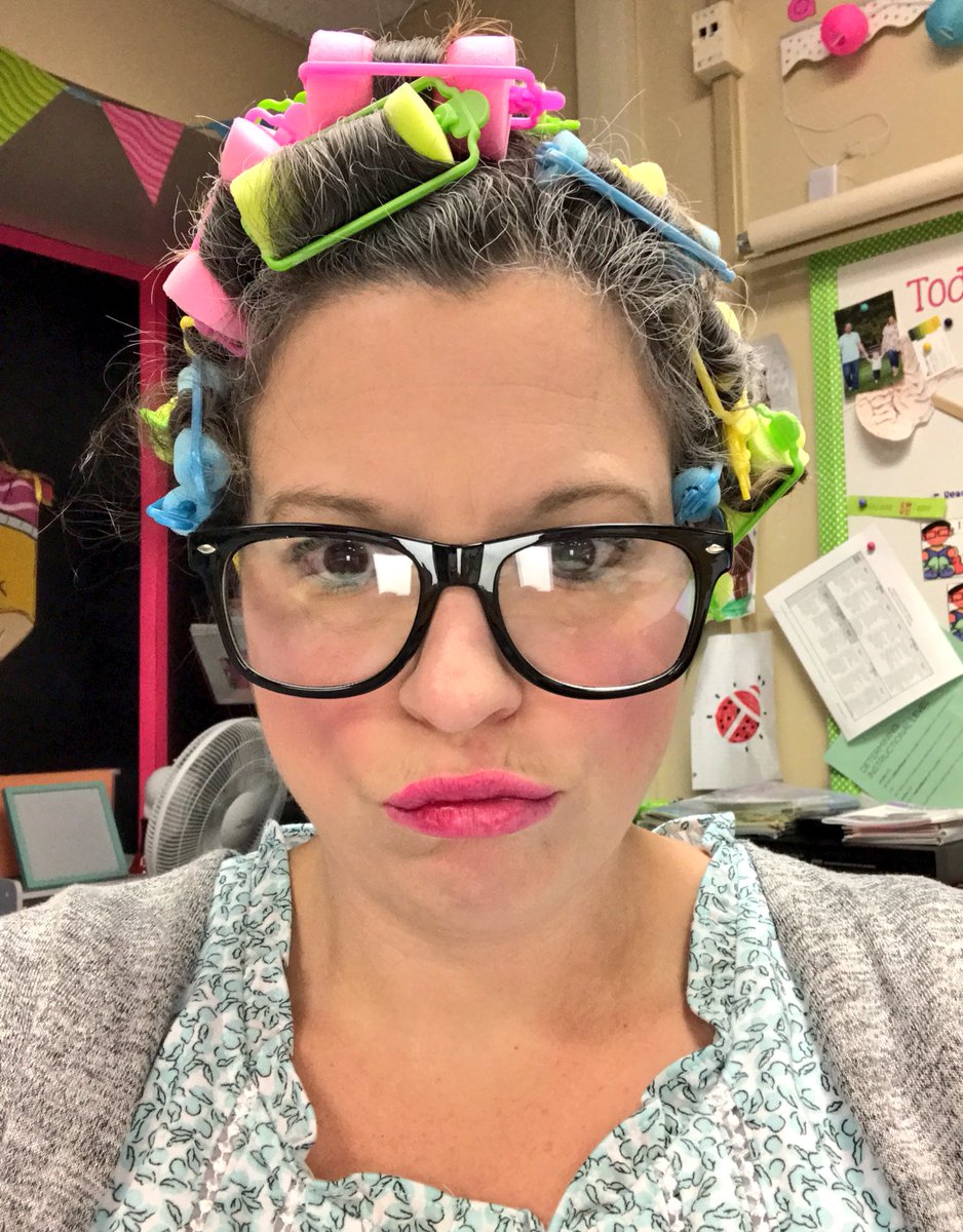 amanda_schneck4's tweet photo. I made it 100 days 👵🏼 #smarter #80more #secondgrade https://t.co/oUJcVPhTog