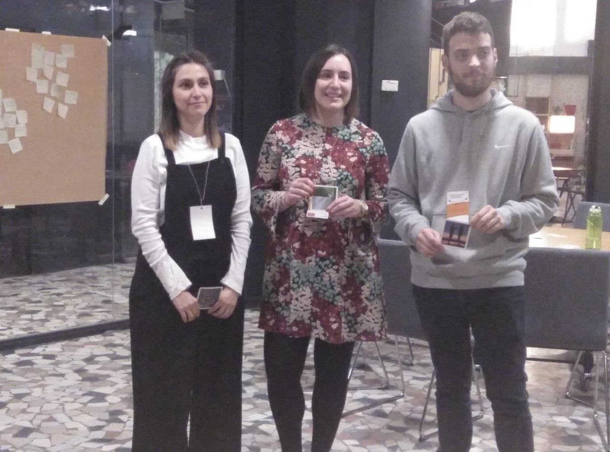 dfcspain's tweet image. Identificamos claves de la facilitación #DesignForChange con la divergencia-convergencia-síntesis: consciencia, confianza, flexibilidad entendimiento y empatía #LabICAN @ImpactHubMAD @mluengop y @agollerizo @chiquitectos @CoachSerrano @macajifi @lalunebleue_ @amllcc  #DFCSeMueve