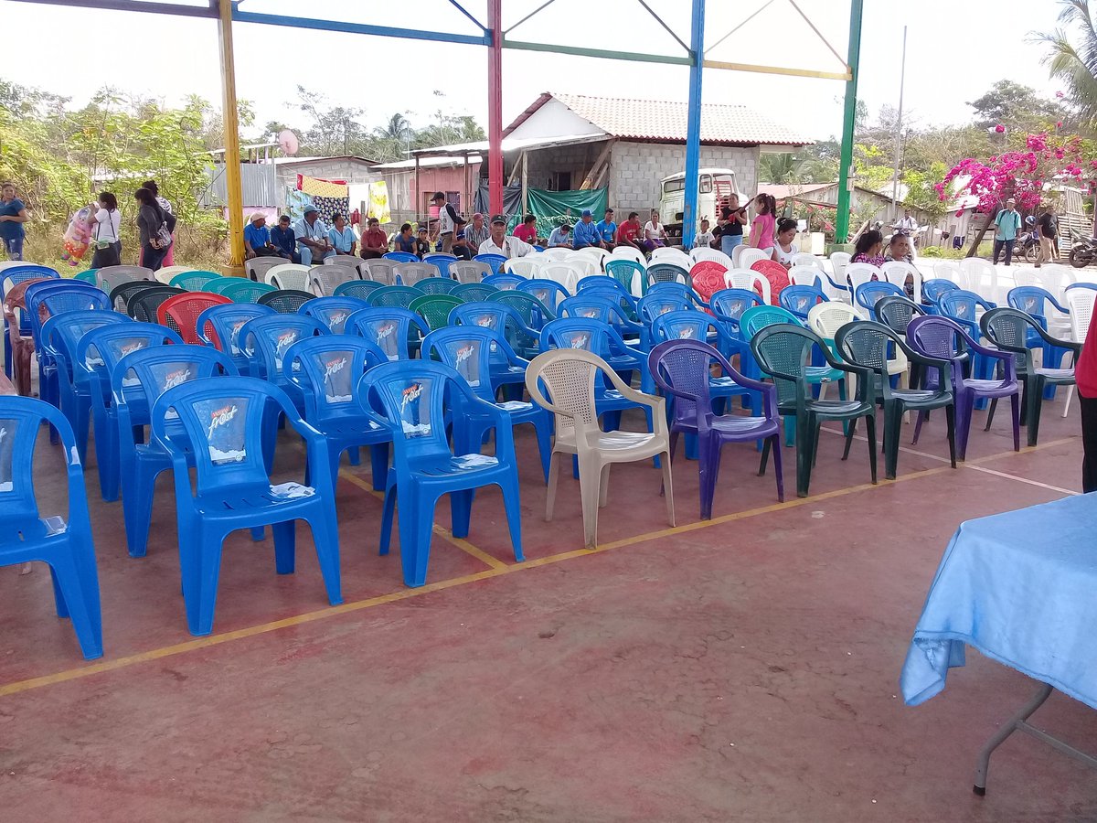 TigreFSLN's tweet photo. Preparando escenario para la entrega de militancias en la comunidad Los Chiles, San Carlos, Río San Juan..
@ElCuervoNica @RaytiPadilla @Drdamesiojhon12 @denisjs19j @Thomas07339092 @Bismarc11457724 @chuaguilar2 @LosChiles2 @Maykelsando69
#SandinoVive 
#UnidosEnVictorias 
#PLOMO19 https://t.co/ormnSkvK2i