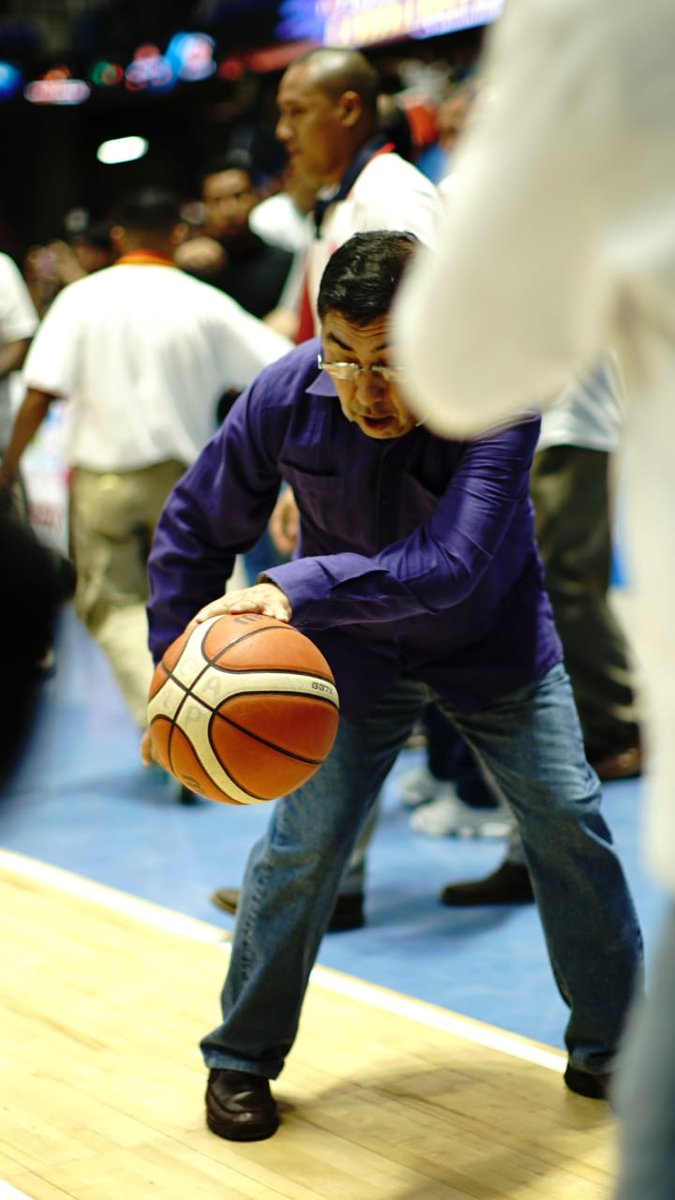 Así se vivió el ambiente el pasado sábado 16 de febrero en el <a href="/polideportNi/">Polideportivo Alexis Argüello</a> en la inauguración del IV Torneo Nacional de Baloncesto Masculino "CARLOS ULLOA IN MEMORIAM"