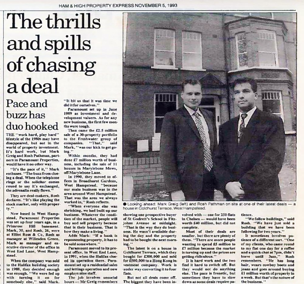 ParamountLdn's tweet photo. #THROWBACKTHURSDAY
Mark Greig & Rosh Pathman outside a house just sold in Goldhurst Crescent for Β£500k in Nov 1993. Paramount was 4 years old & this June we celebrate our 30th birthday. ππ
#tbt #1990s #sharpsuits #buzzofthedeal #workhardplayhard #property #westhampstead https://t.co/ZytsR8YJdK