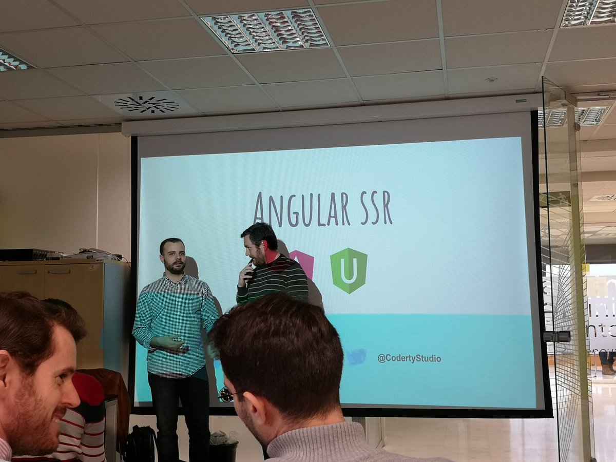 dFrontTeam's tweet image. Esta tarde estamos en la meet up sobre Angular SSR #angular #serversiderendering @CodertyStudio @aloDev