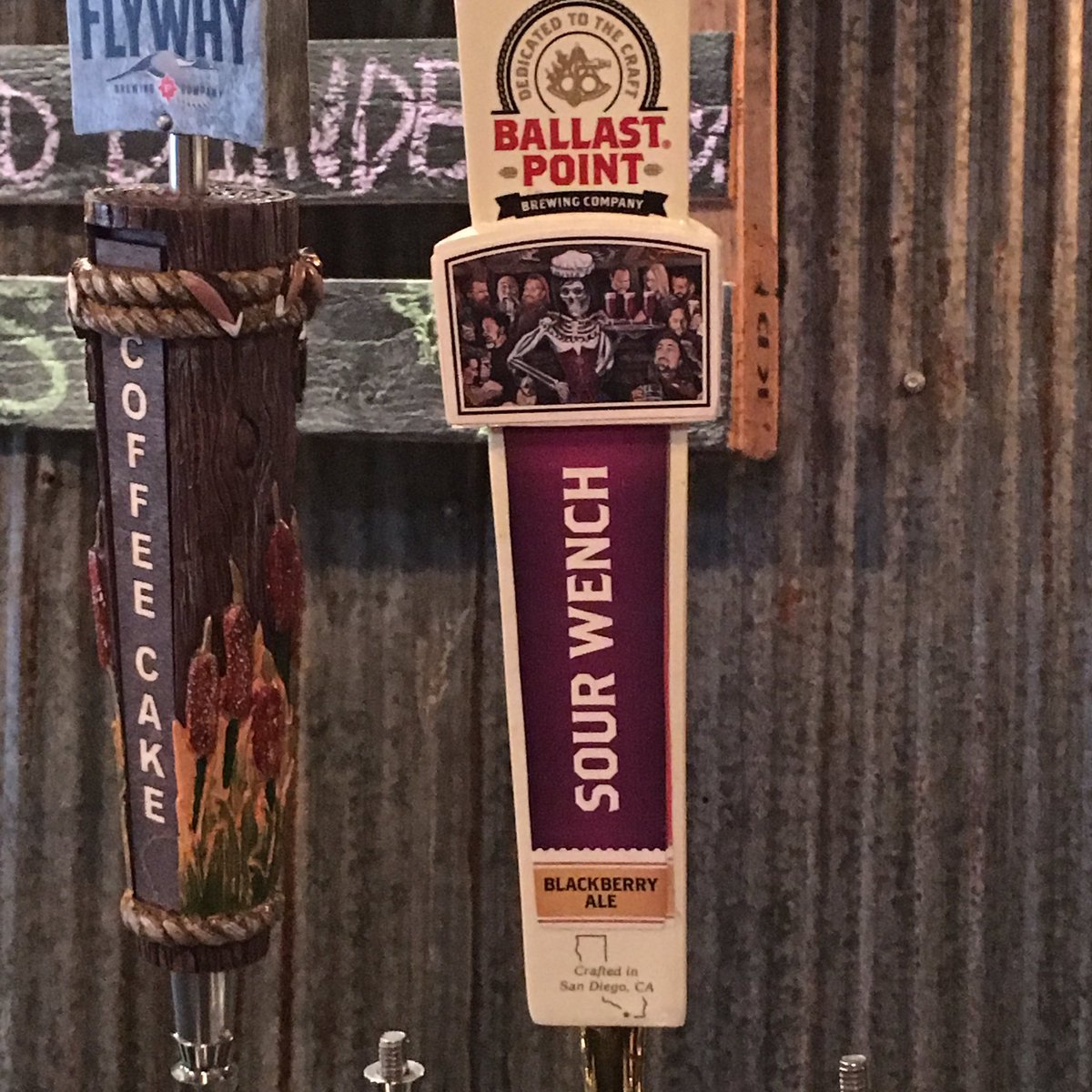 bluecanoebrewco's tweet photo. Nothing screams happy more than a pint 🍺 of Sour Wench on a ☔️ day.. #paddleon into the taproom and grab ya a #burrito and a couple #pints of cold #brew .. #petfriendly #beerisgood #rainisnobueno #sunnysideofthestreet 😎 https://t.co/3jMIVlKJ8C