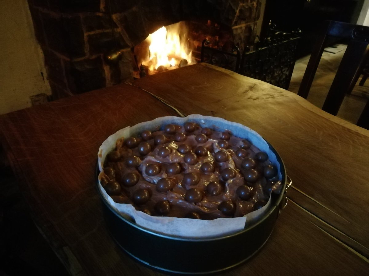 Look what's on from tomorrow!
Homemade malteser cheesecake 😀
Matt's idea of photo by the fire 😂