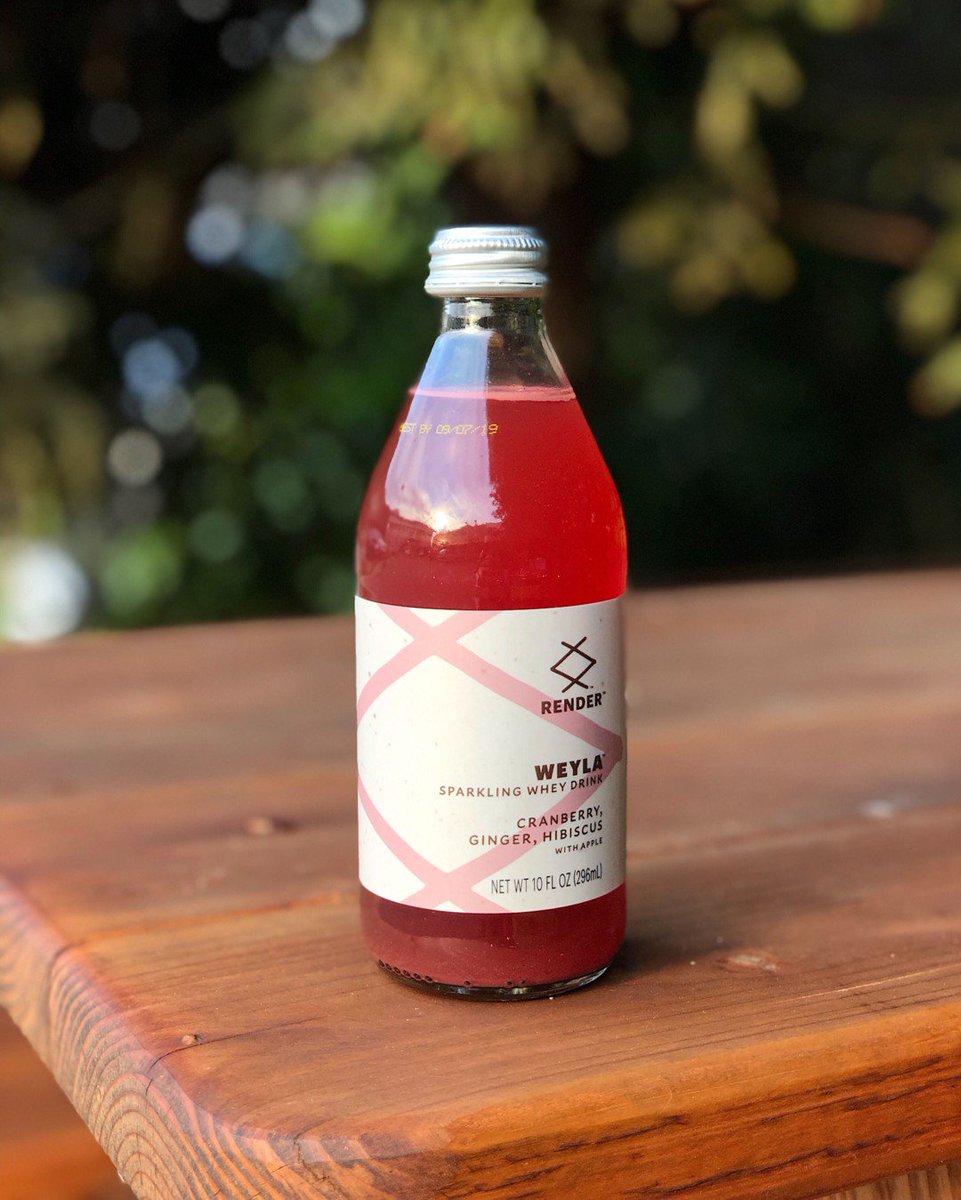 RenderFood's tweet photo. The Weyla looks pretty on the outside but she packs a punch of fizzy flavors sweetened with juice, herbs, and spices 🌿 #renderfood #cheflife https://t.co/cv5iVLmqys