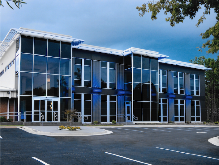 StoreFrntSys's tweet image. YCW 750 YES 45 TU Sunscreen from @YKKAPAmerica Gray SN68 #2 @OldcastleBE