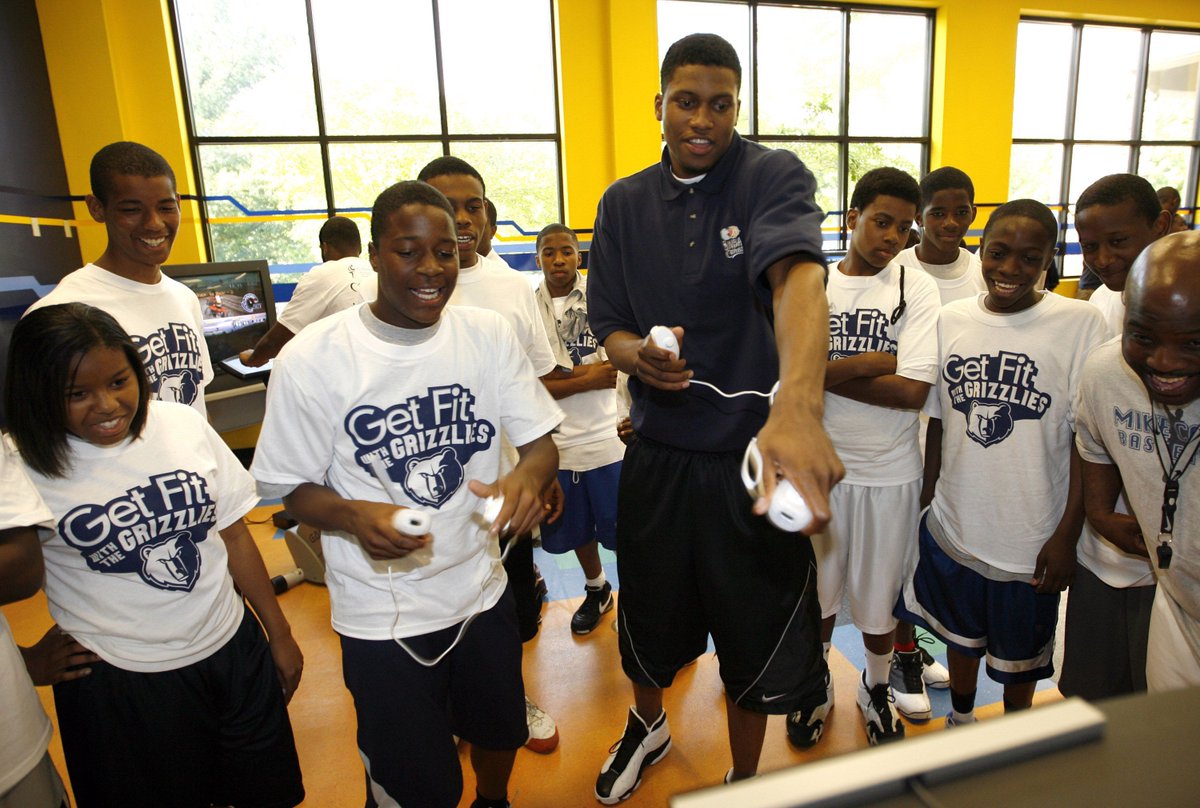 MAM_Sports's tweet photo. In May of 2008, we celebrated the dedication of the Grizzlies Activity Zone at our MAM Grizzlies Center in partnership with @nbacares and the @Toyota Project Rebound program. 🎉🏀 Thank you @mconley11, @RudyGay, and @memgrizz for a memorable day!  #tbt #MAMSports #NBACares https://t.co/eTzwkUm5W2